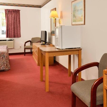 Americas Best Value Inn&Suites Clear Lake Exterior foto